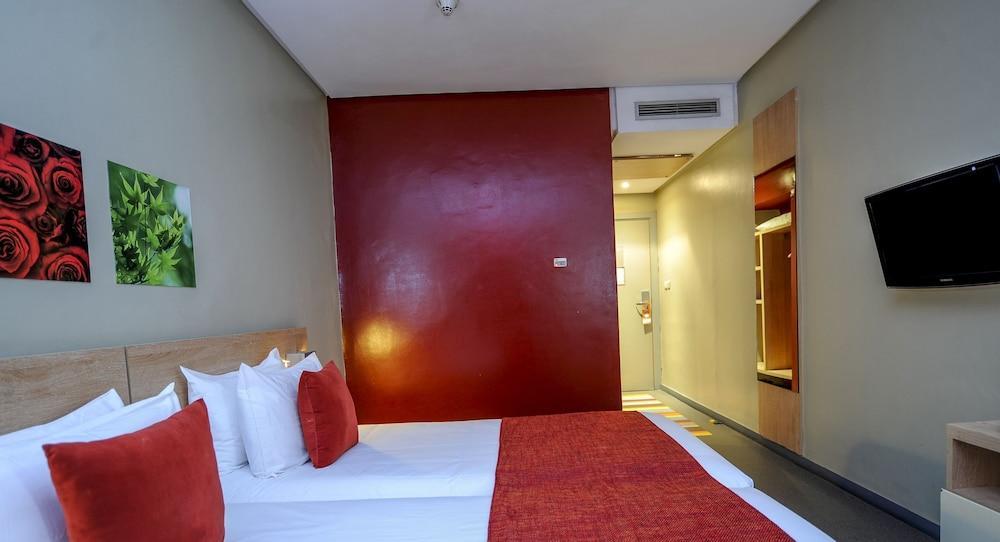 Manzil Hotel Casablanca Bagian luar foto
